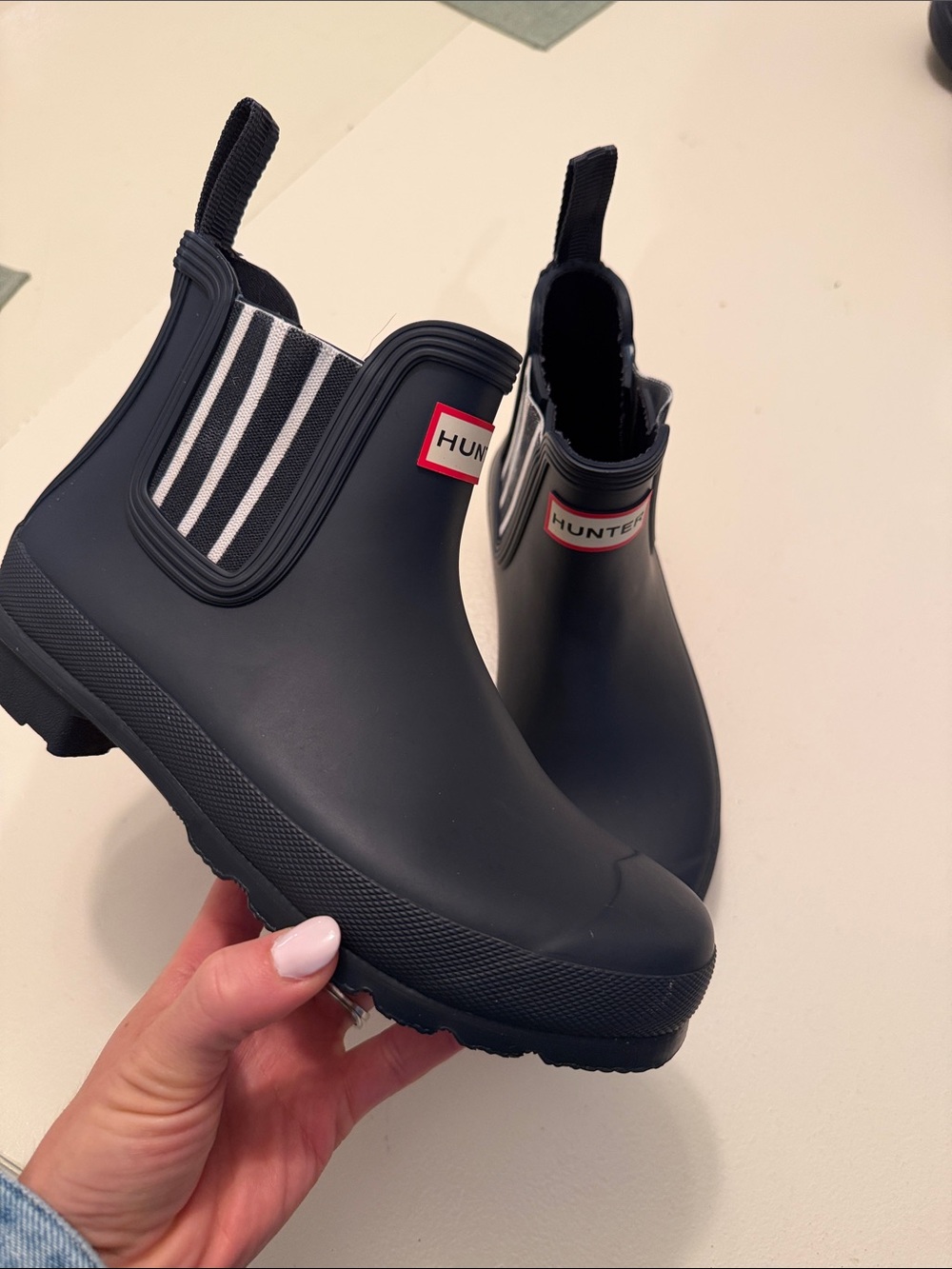 Hunter original women’s navy blue Chelsea Rain Boots with blue and white Stripe